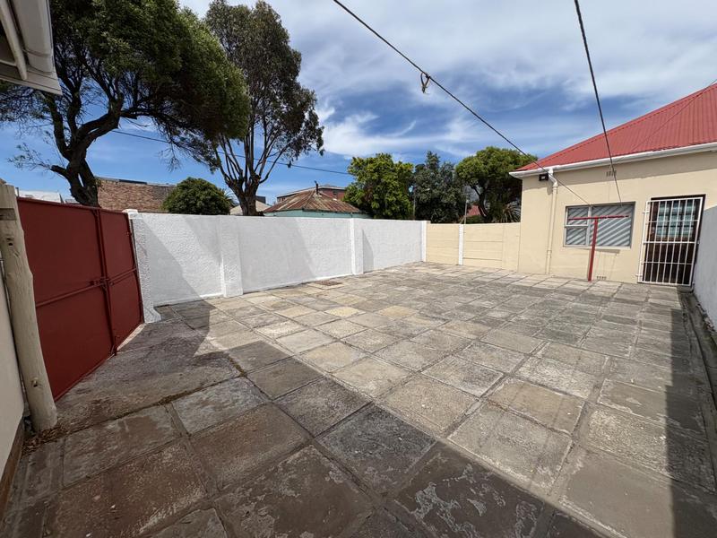 3 Bedroom Property for Sale in Maitland Western Cape